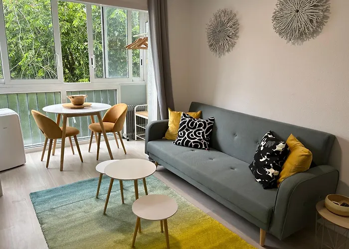 Cosy Apartment By The Sea